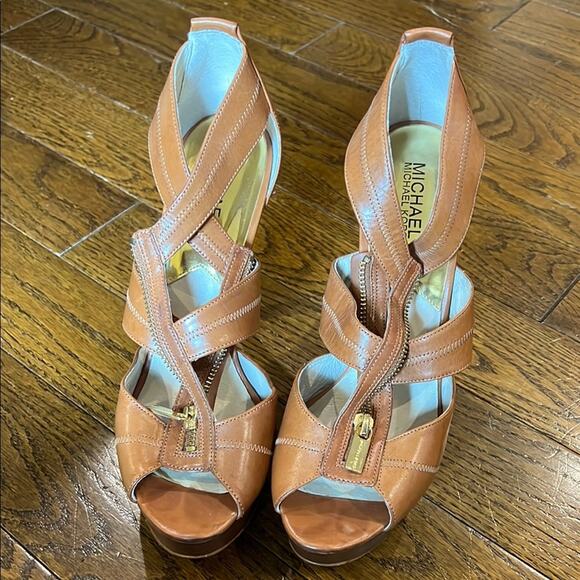 Michael Kors Berkely Tan Heels with Strappy Design - Picture 1 of 4